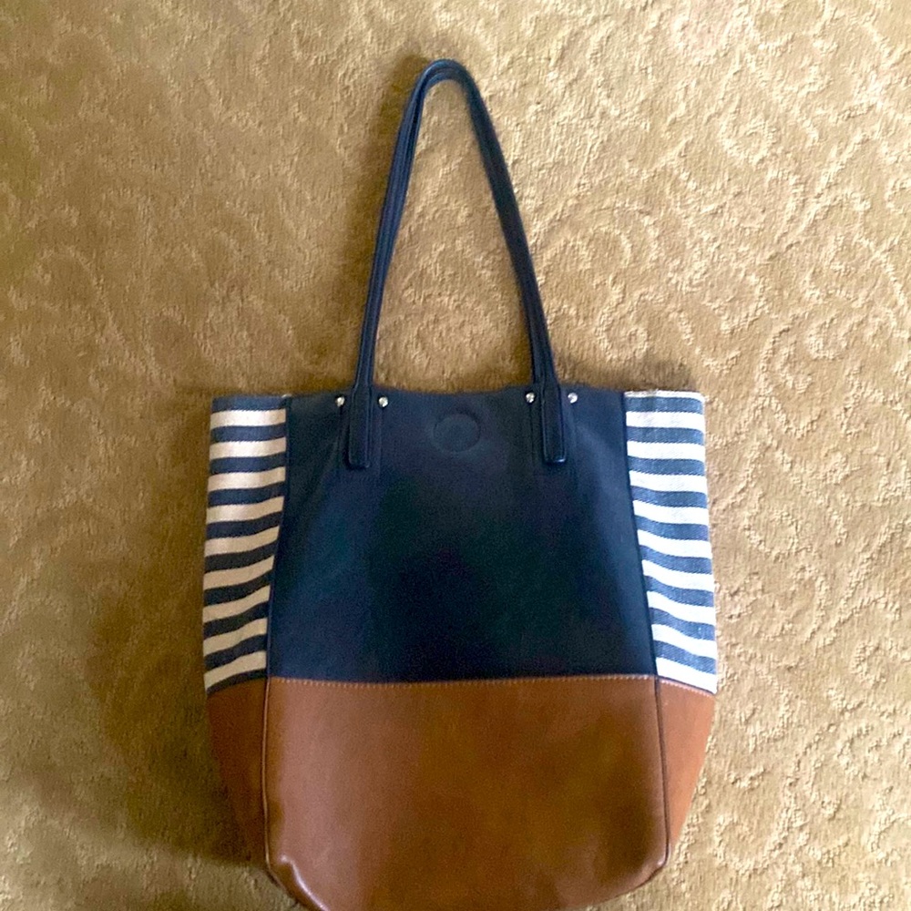Kelly & katie multi medium bag. Shoulder